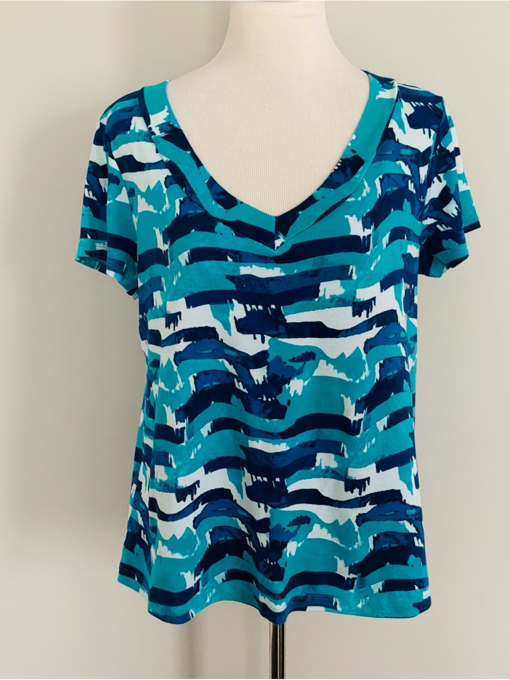Nicole Miller New York Women's V-Neck Short Sleeve Cotton Blue T-Shirt Size 1X